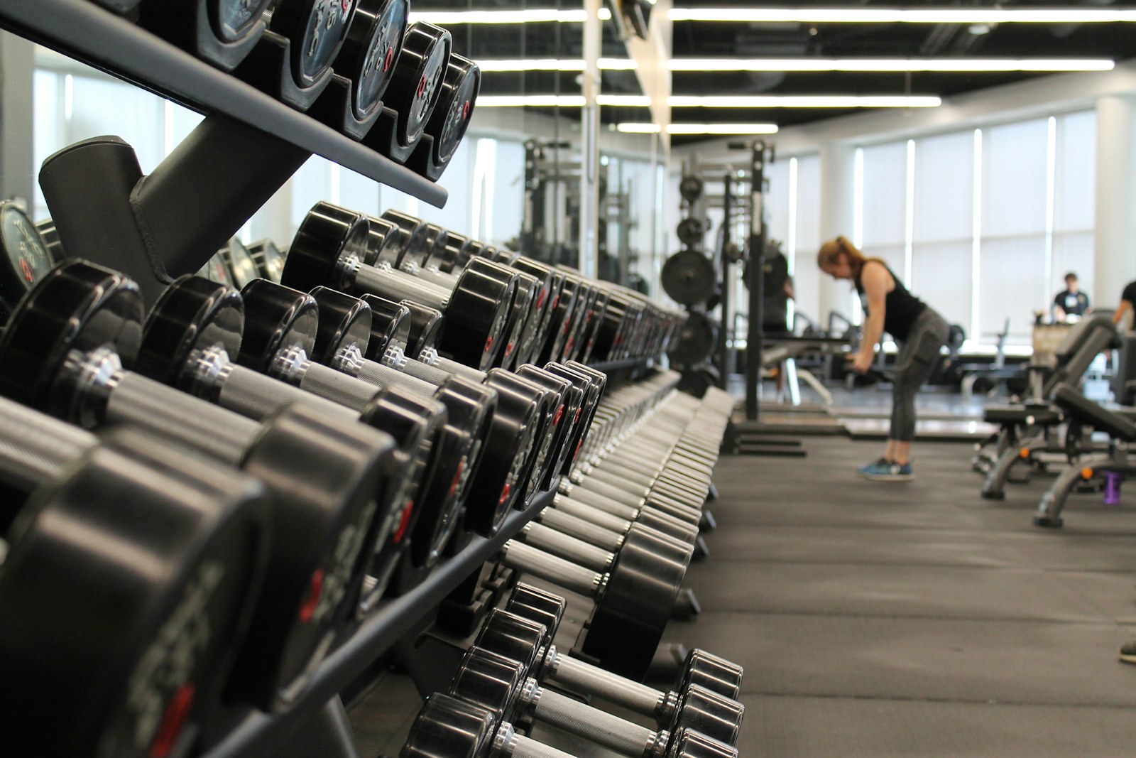 A 30-Minute Dumbbell Workout for Fat Loss and Strength